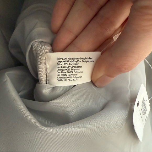 NWT Bath & Body Works Metallic Silver Puffer Tote - Picture 7 of 10